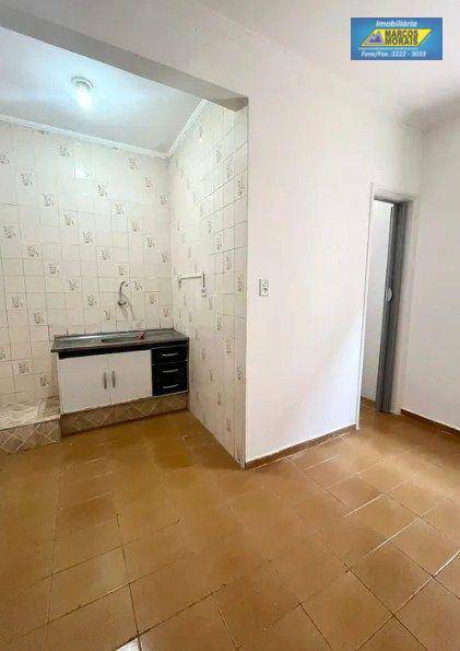 Casa para alugar com 2 quartos, 82m² - Foto 8