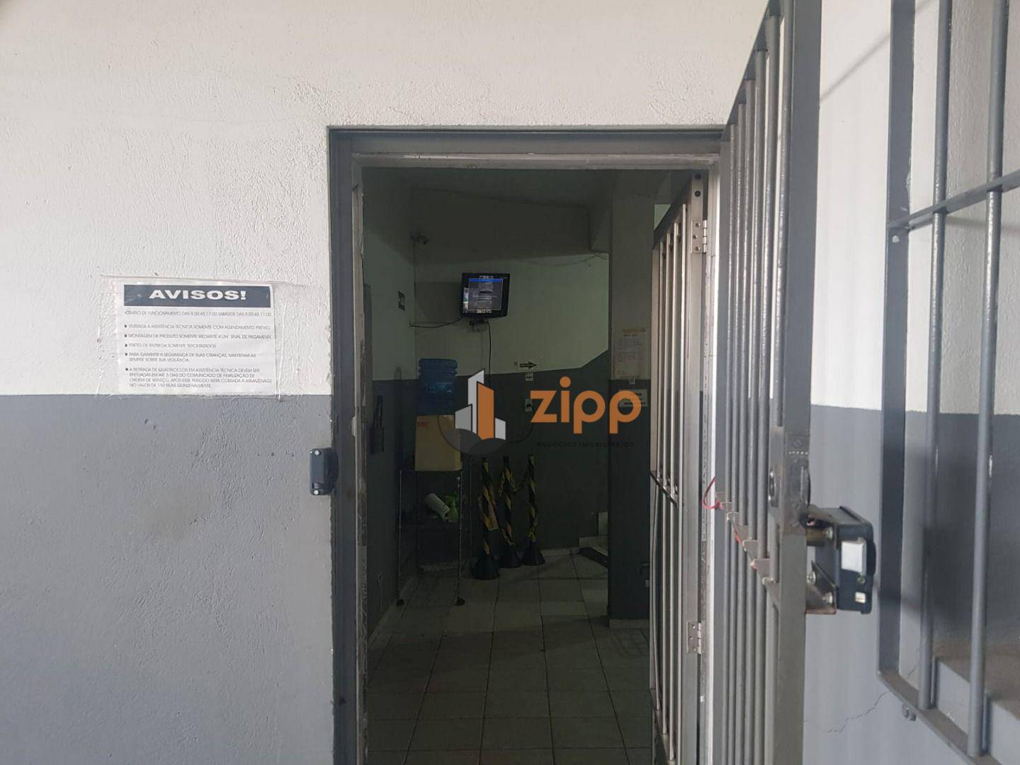 Depósito-Galpão-Armazém à venda, 180m² - Foto 5