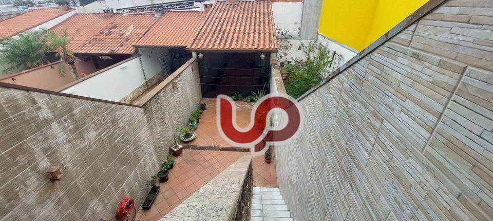 Sobrado à venda com 3 quartos, 120m² - Foto 8