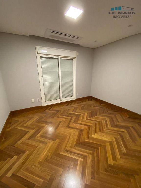 Apartamento para alugar com 4 quartos, 365m² - Foto 23