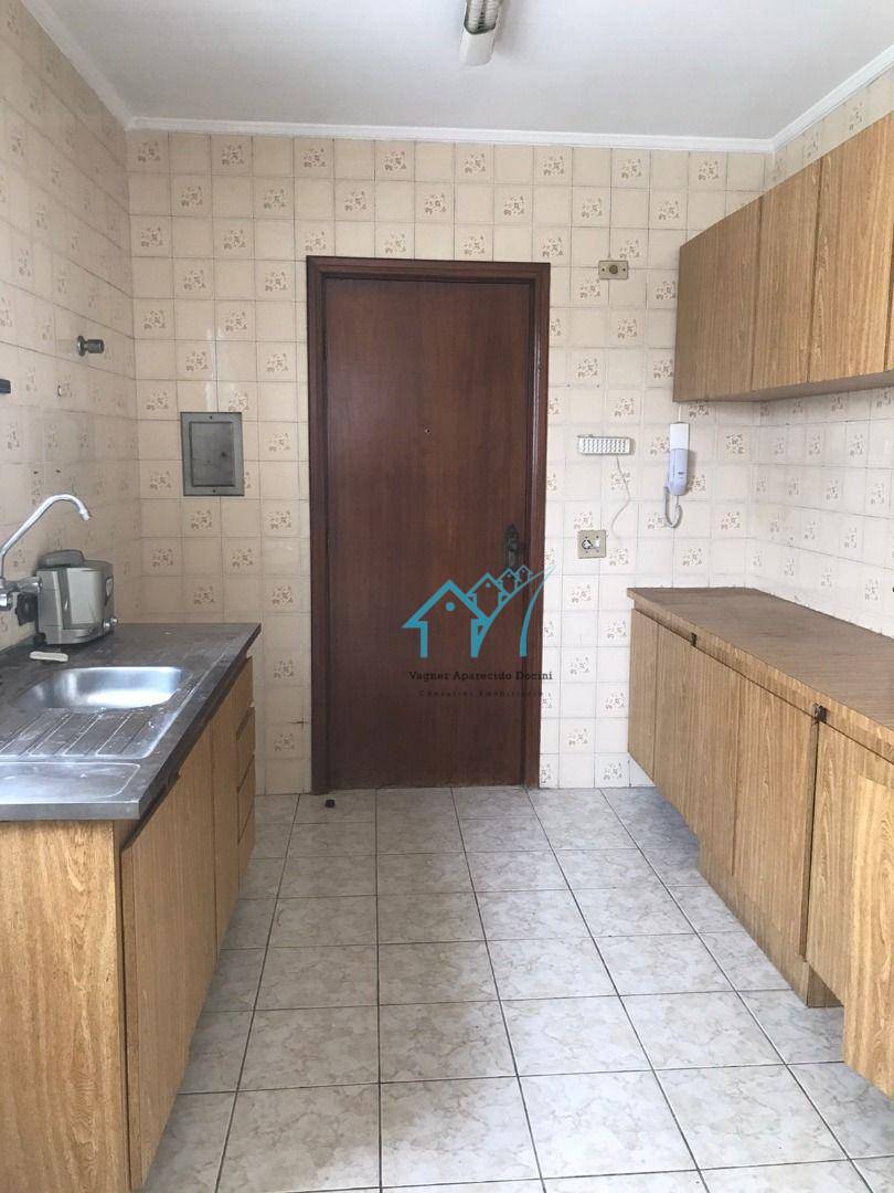 Apartamento à venda com 3 quartos, 110m² - Foto 13