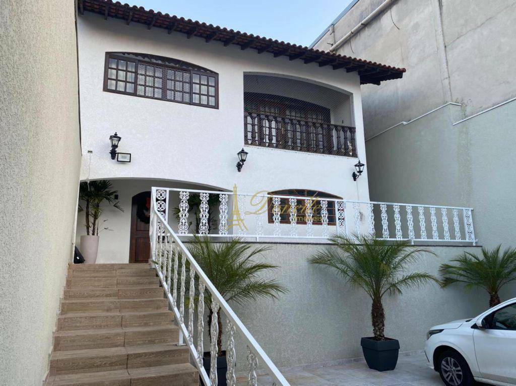 Sobrado à venda com 4 quartos, 560m² - Foto 2