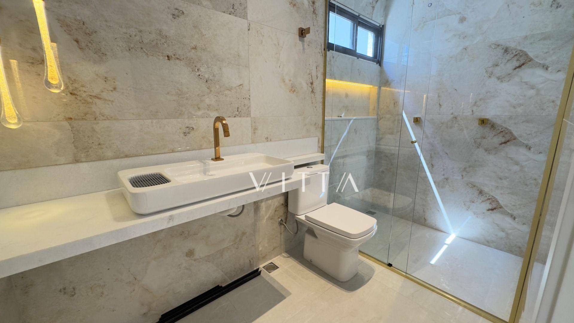 Casa à venda com 3 quartos, 200m² - Foto 2