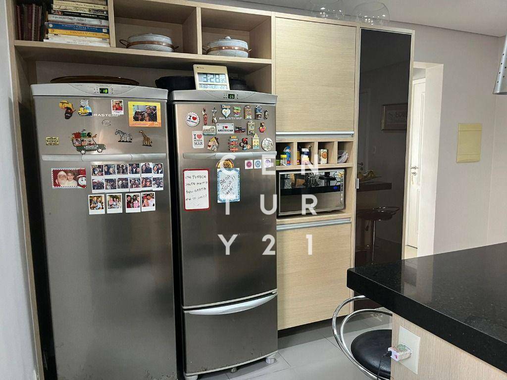 Apartamento à venda com 3 quartos, 143m² - Foto 2