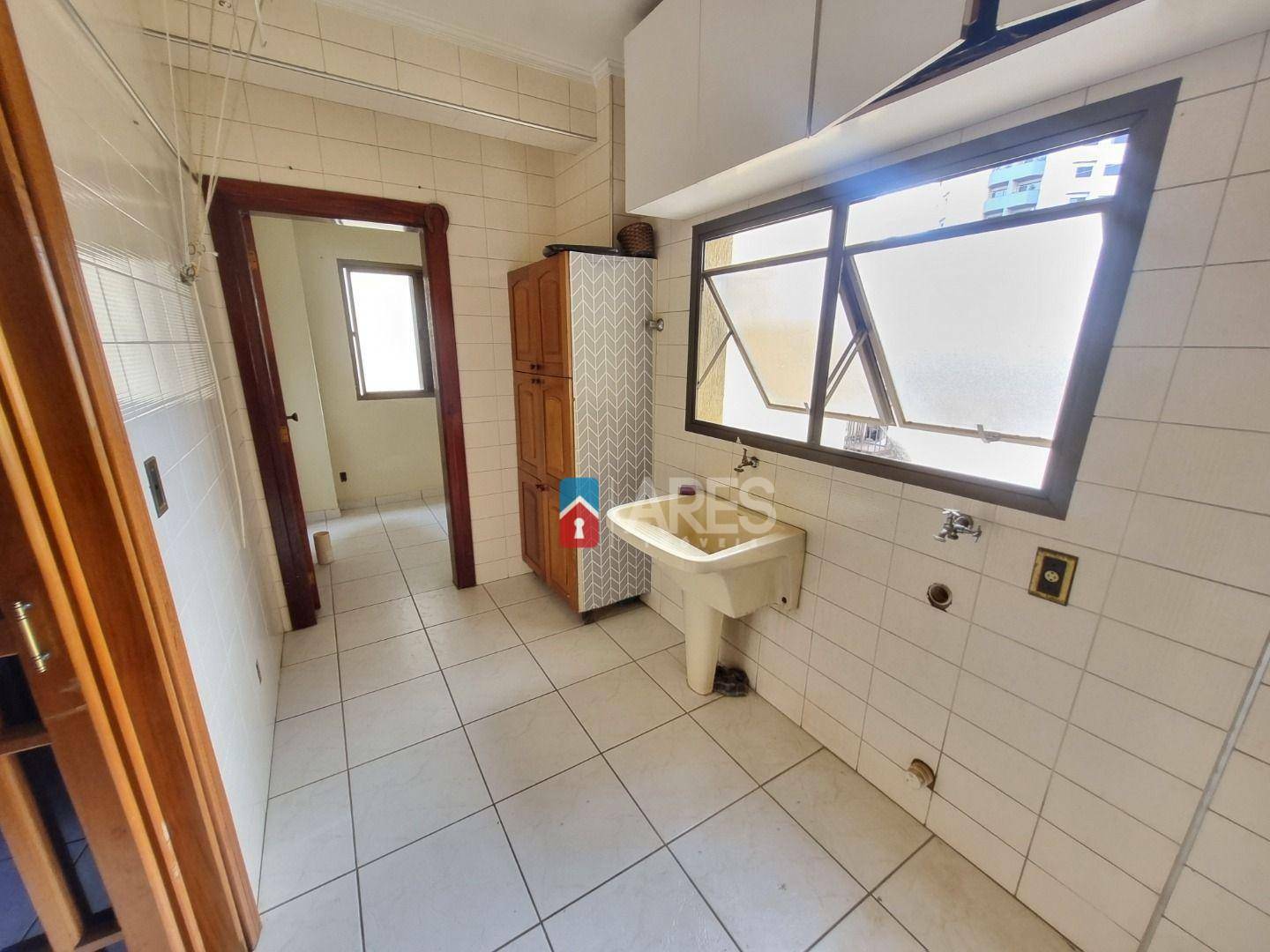 Apartamento à venda com 4 quartos, 319m² - Foto 6