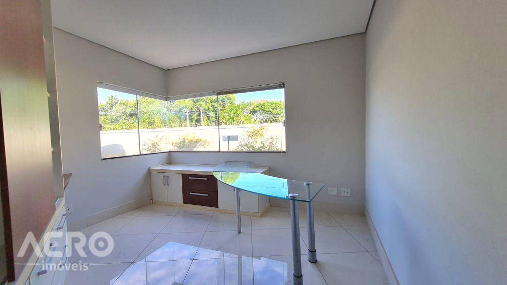 Casa de Condomínio à venda com 4 quartos, 400m² - Foto 9