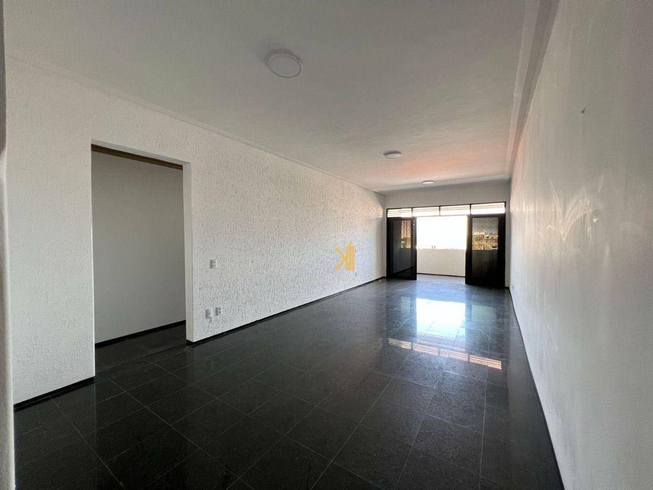 Apartamento à venda com 3 quartos, 122m² - Foto 19