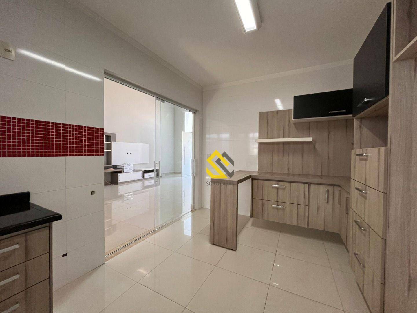 Casa de Condomínio para alugar com 3 quartos, 280m² - Foto 12