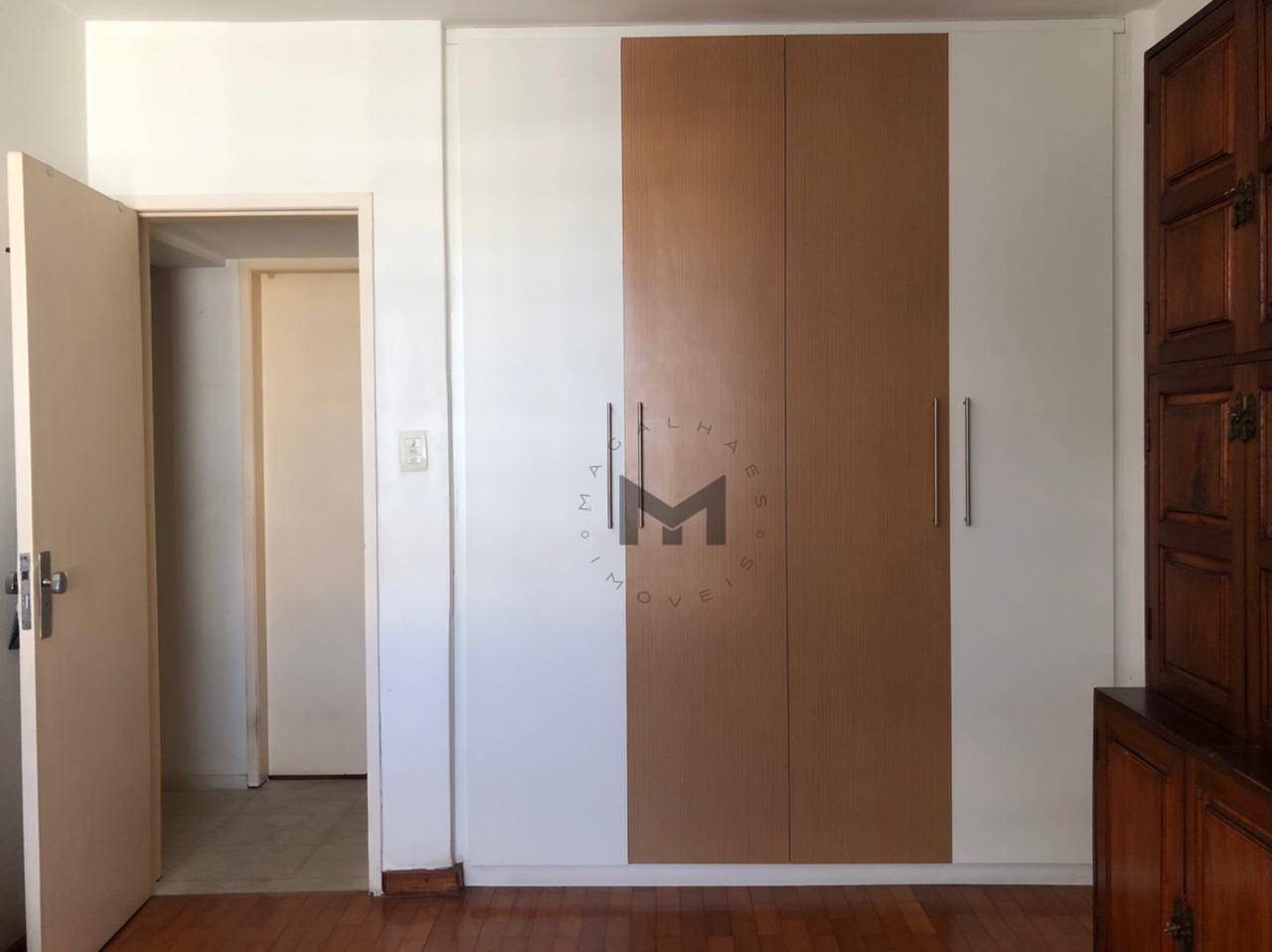 Apartamento à venda com 4 quartos, 239m² - Foto 12