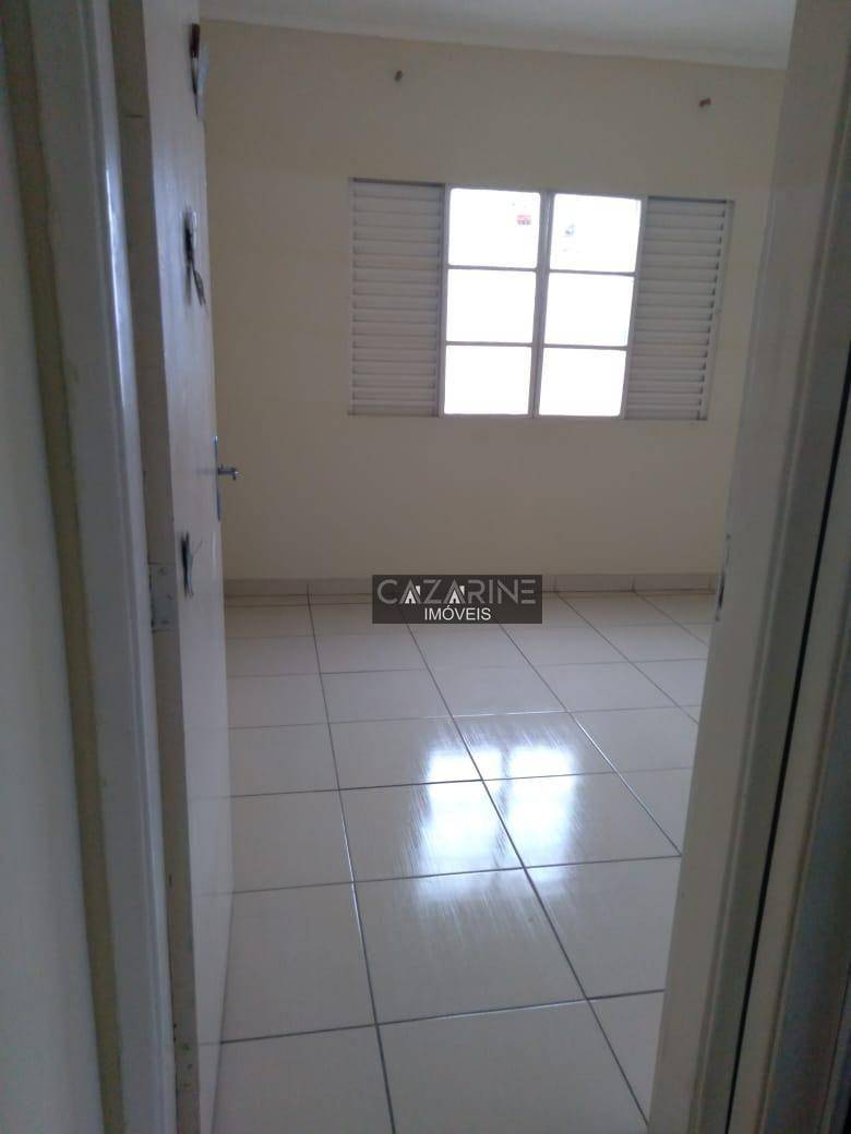 Sobrado para alugar com 3 quartos, 180m² - Foto 11