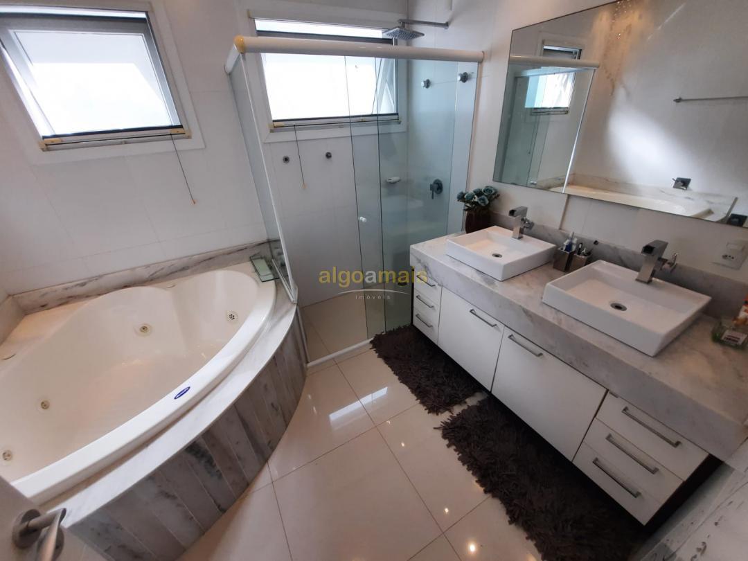 Casa de Condomínio à venda com 4 quartos, 254m² - Foto 29