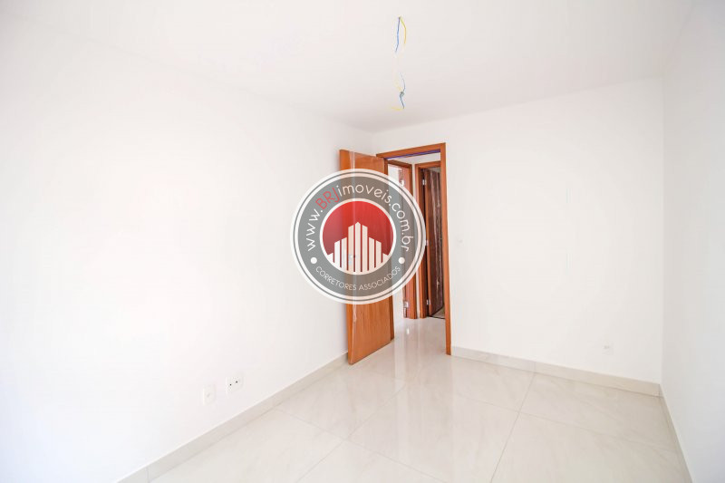 Apartamento à venda com 2 quartos, 70m² - Foto 10