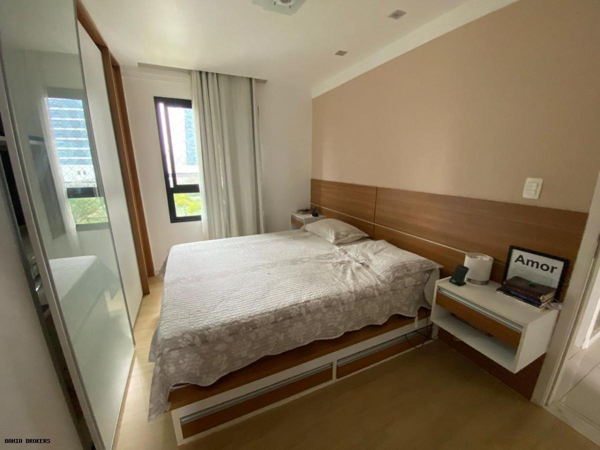 Apartamento à venda com 3 quartos, 83m² - Foto 1