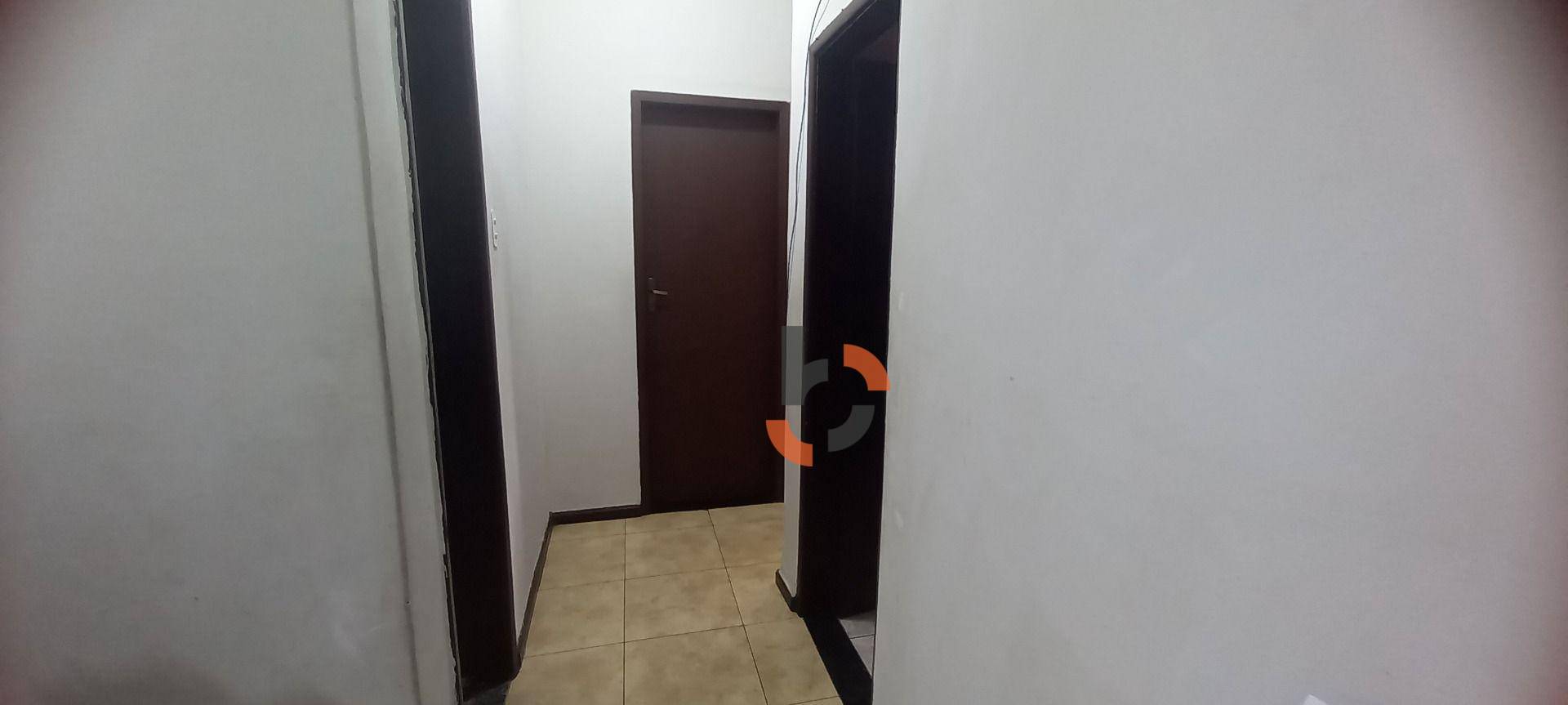 Casa à venda com 3 quartos, 240m² - Foto 18