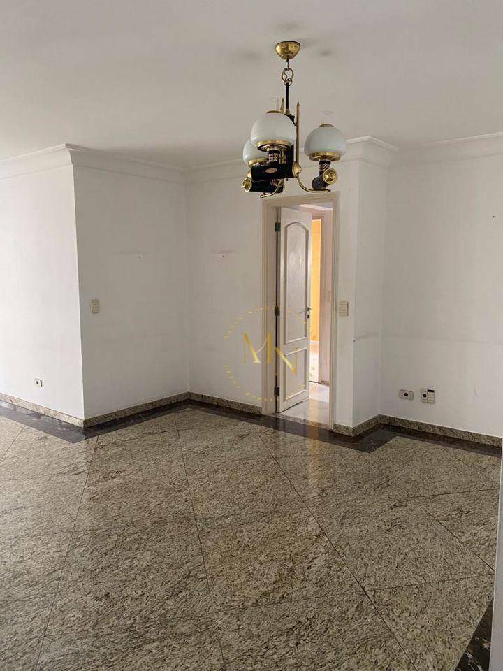 Apartamento à venda com 3 quartos, 134m² - Foto 4