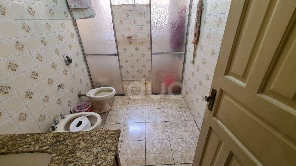 Casa à venda com 3 quartos, 200m² - Foto 12