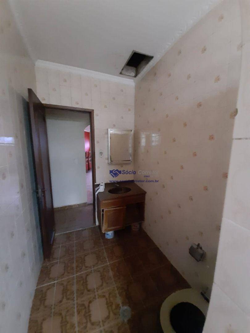 Sobrado à venda com 4 quartos, 335m² - Foto 35