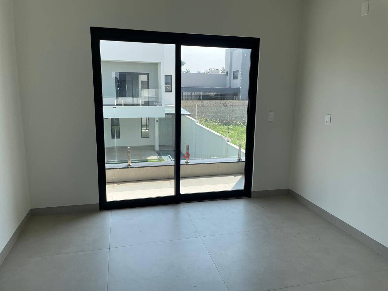 Casa à venda com 3 quartos, 149m² - Foto 8