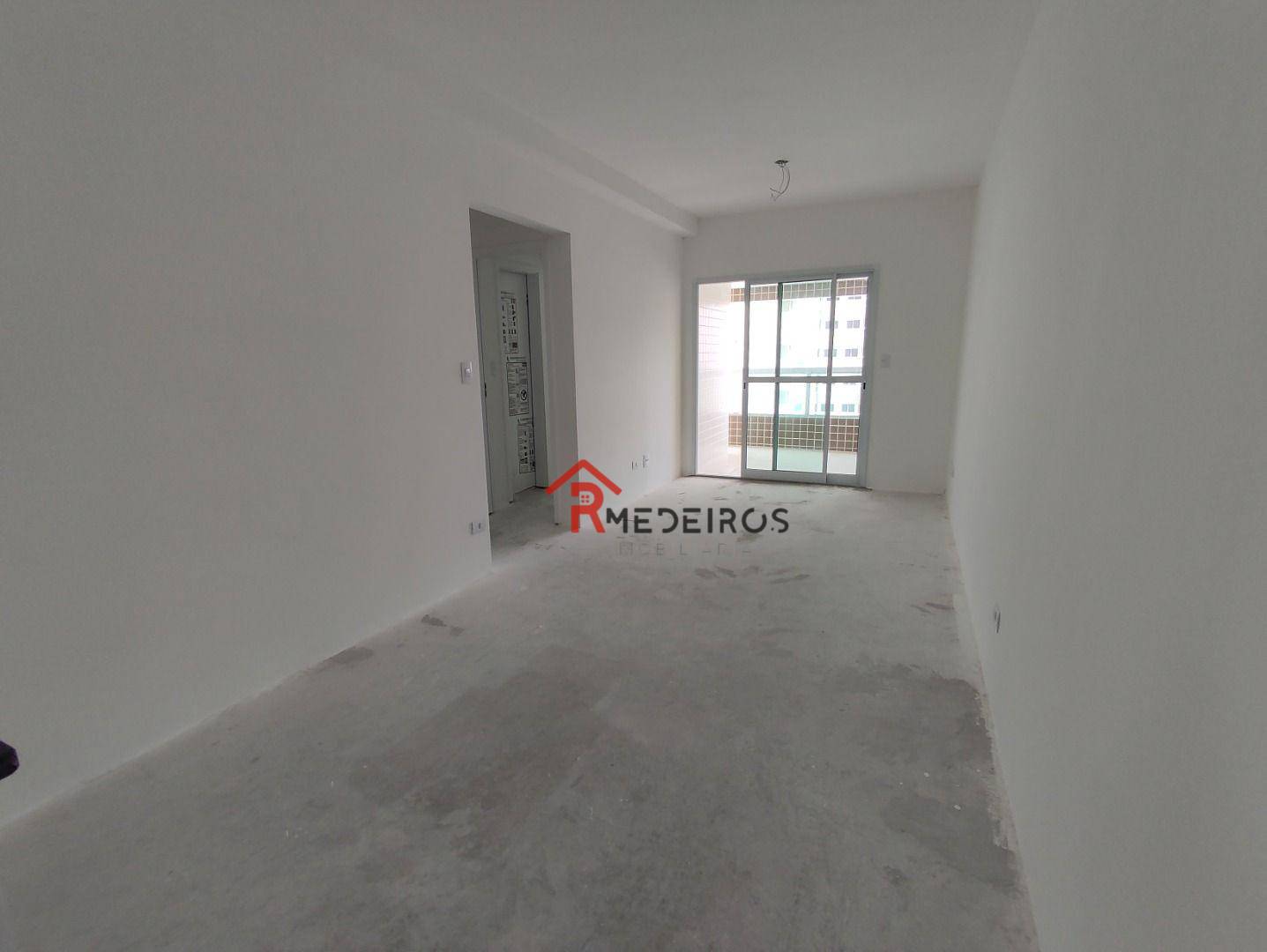 Apartamento à venda com 2 quartos, 70m² - Foto 3