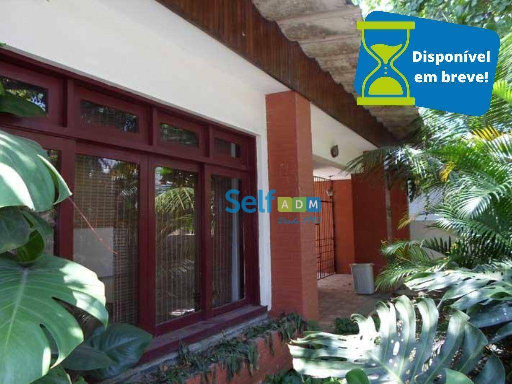 Casa para alugar com 5 quartos, 189m² - Foto 1