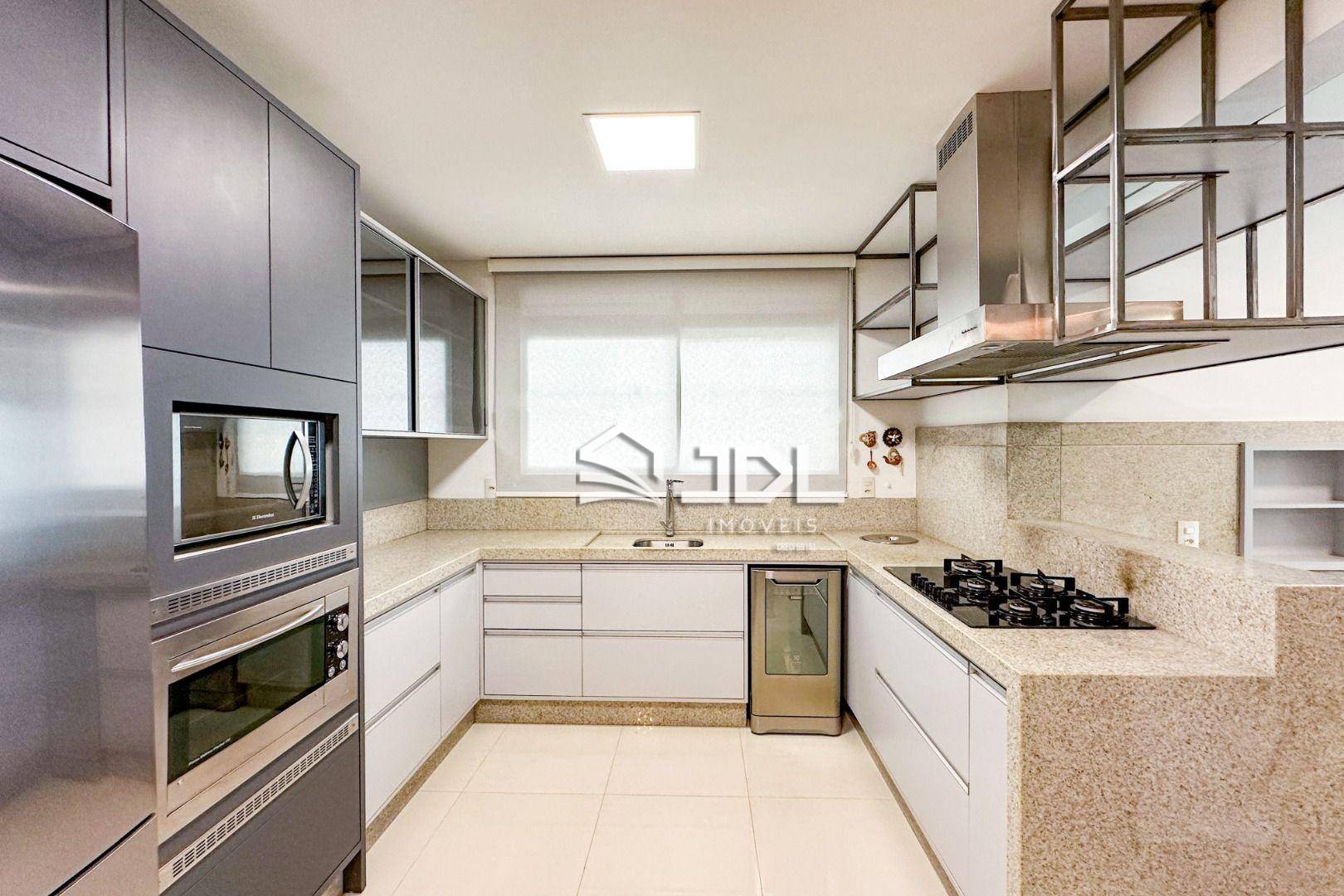 Apartamento à venda com 3 quartos, 176m² - Foto 10