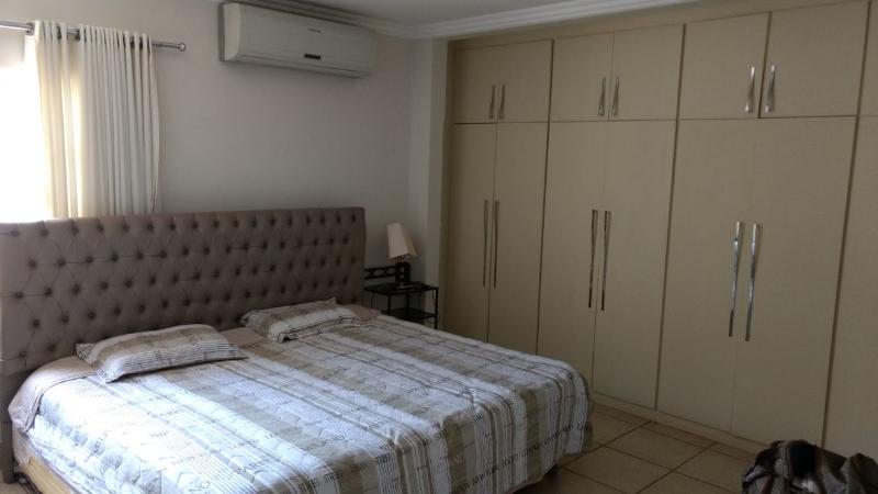 Casa para alugar com 4 quartos, 854m² - Foto 49