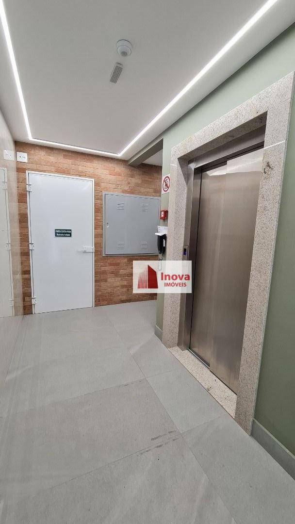 Apartamento à venda com 3 quartos, 120m² - Foto 2