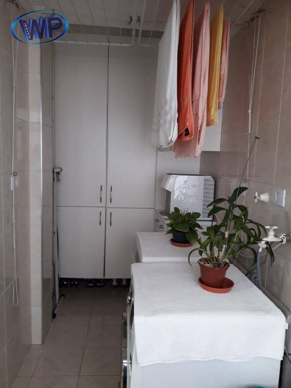 Apartamento à venda com 2 quartos, 65m² - Foto 13