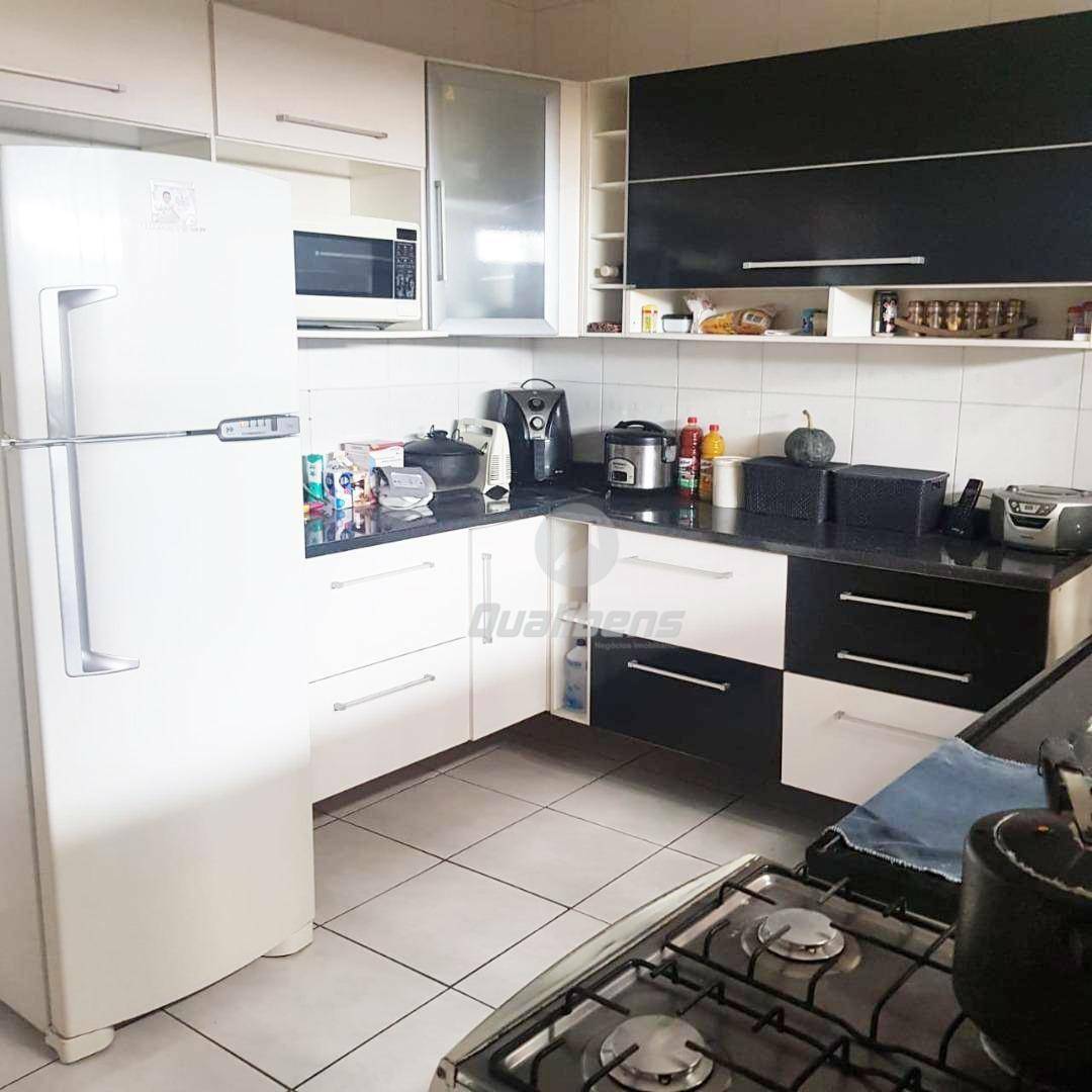 Sobrado à venda com 2 quartos, 65m² - Foto 4