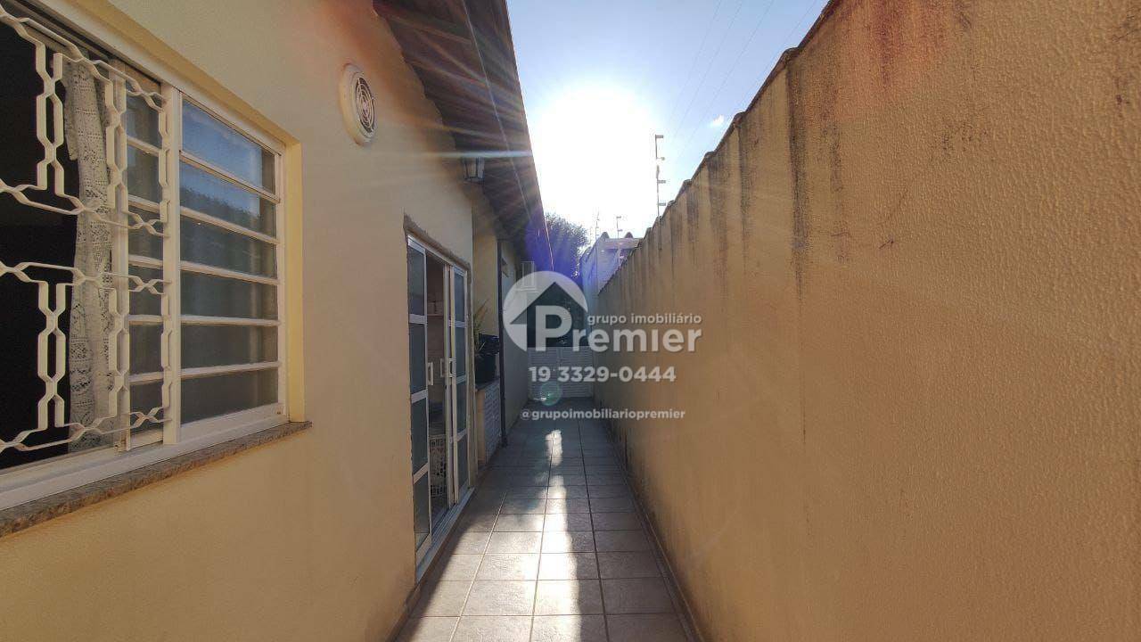 Casa à venda com 3 quartos, 214m² - Foto 11