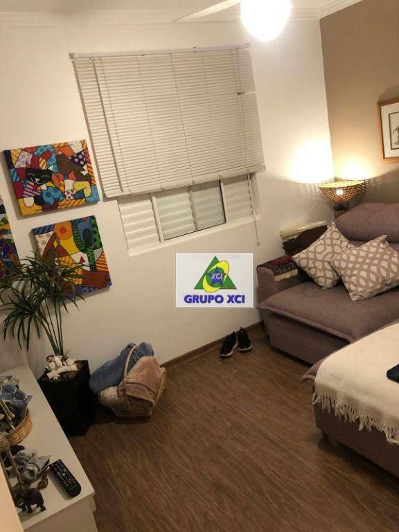 Apartamento à venda com 3 quartos, 77m² - Foto 3