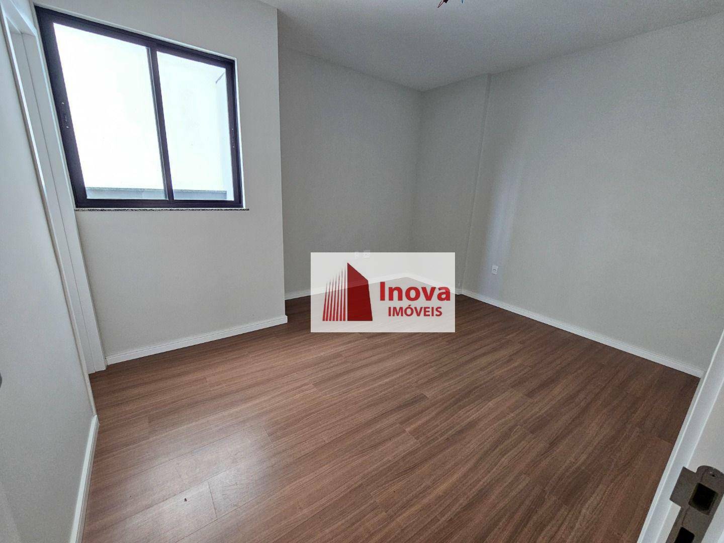 Apartamento à venda com 2 quartos, 170m² - Foto 10