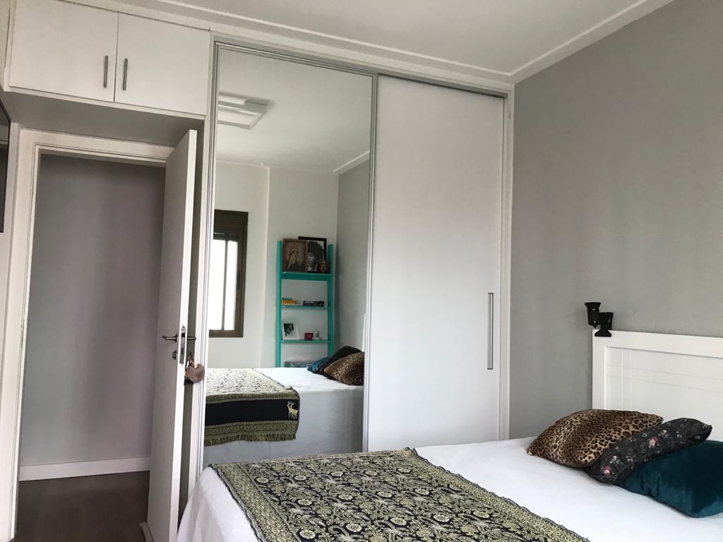 Apartamento à venda com 3 quartos, 180m² - Foto 4