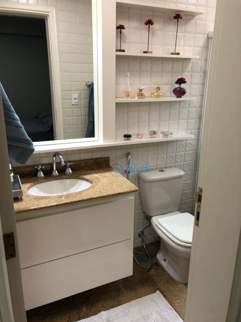 Apartamento à venda com 3 quartos, 150m² - Foto 17