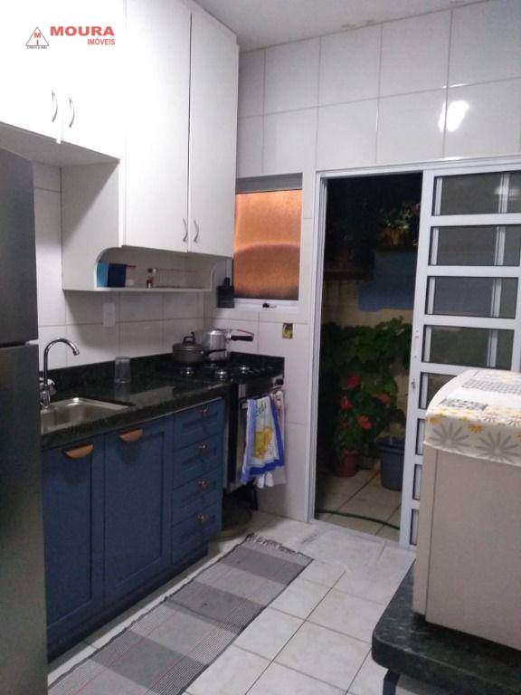 Sobrado à venda com 3 quartos, 110m² - Foto 6