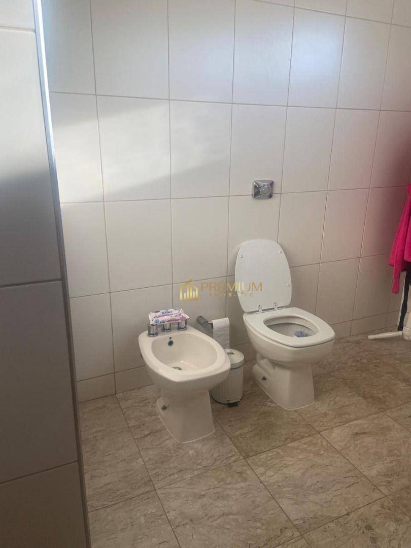 Apartamento à venda com 4 quartos, 180m² - Foto 10