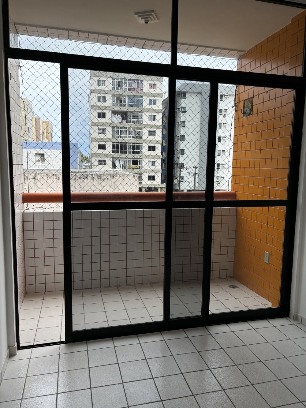 Apartamento para alugar com 1 quarto, 42m² - Foto 3