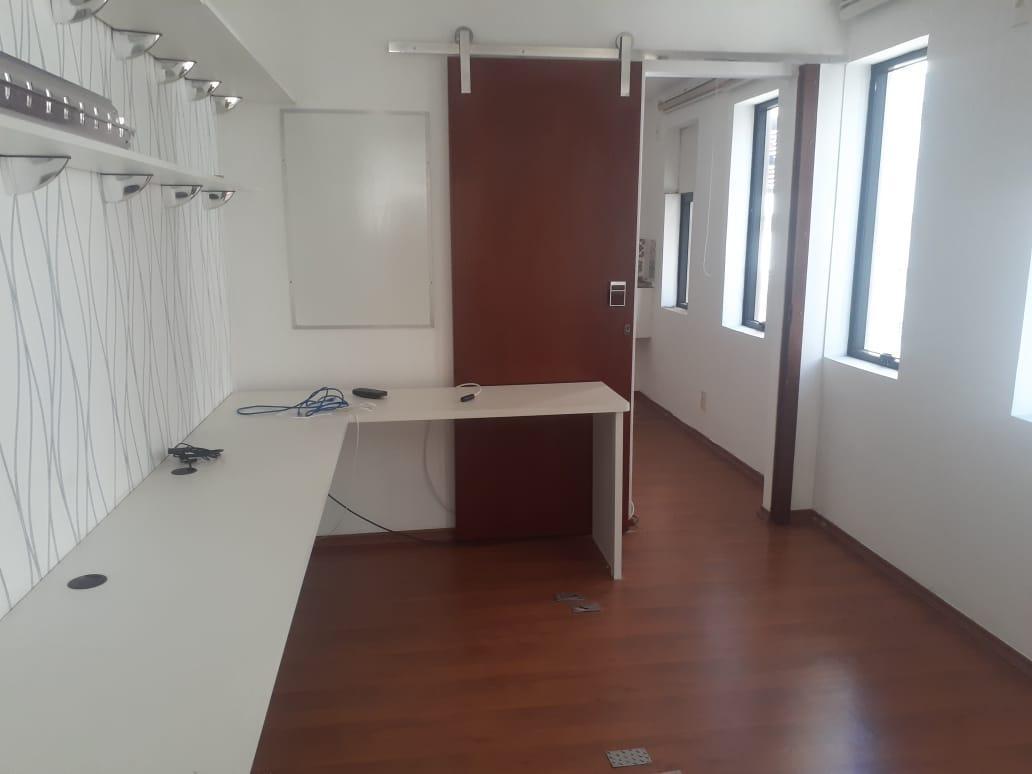 Prédio Inteiro à venda com 2 quartos, 35m² - Foto 22