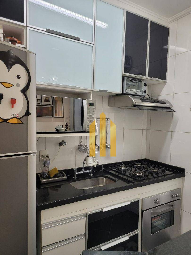 Apartamento à venda com 2 quartos, 50m² - Foto 14