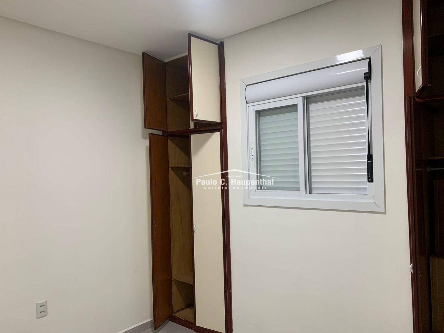 Casa à venda com 3 quartos, 228m² - Foto 10