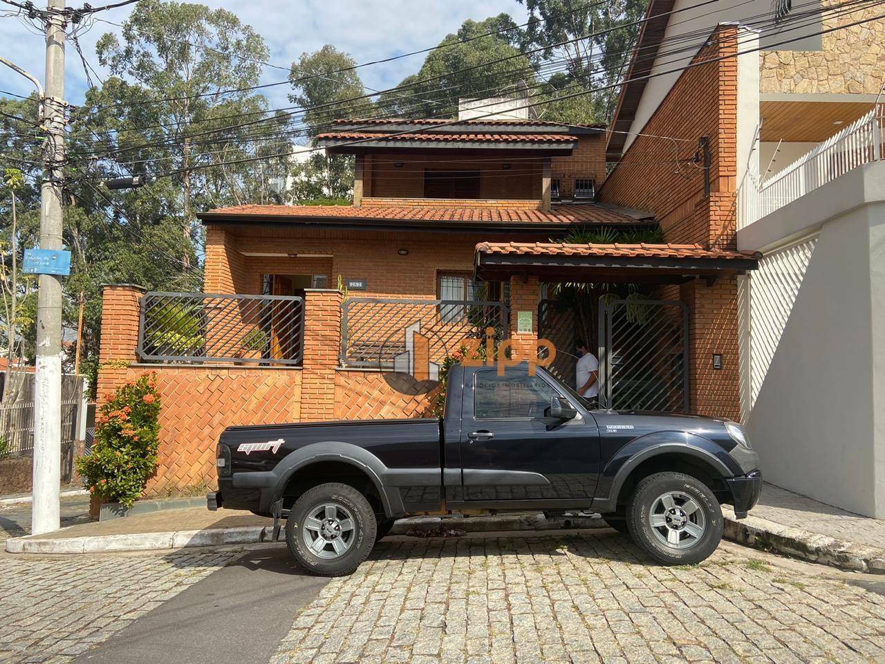 Sobrado à venda com 4 quartos, 280m² - Foto 1