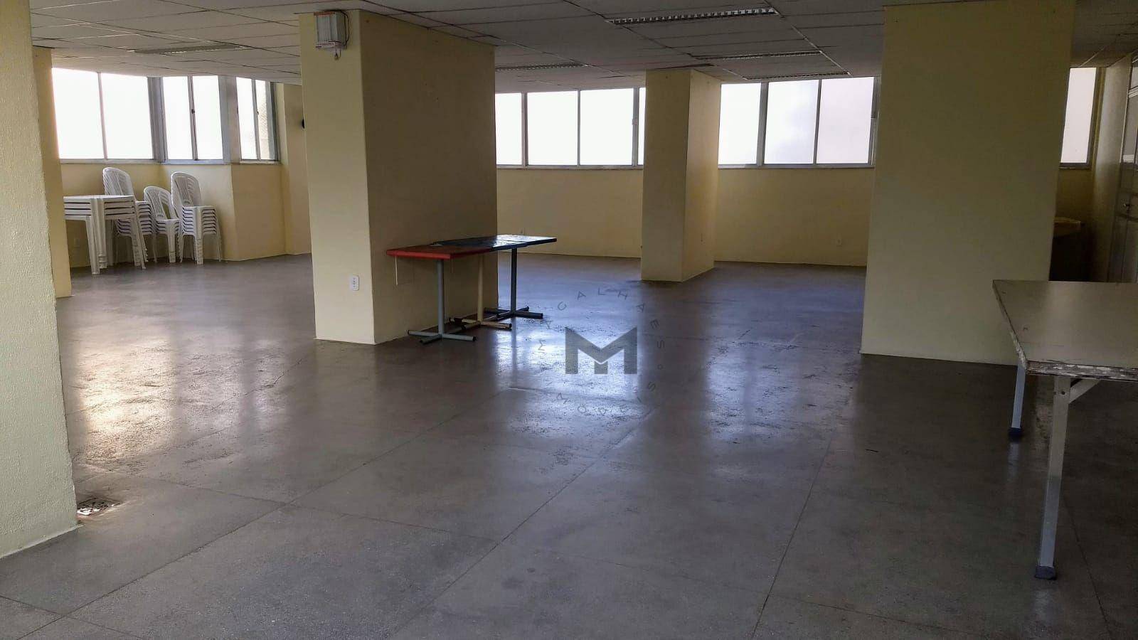 Apartamento à venda com 2 quartos, 60m² - Foto 18