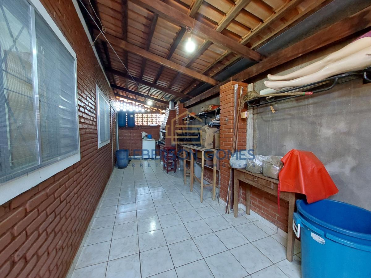 Casa à venda com 3 quartos, 80m² - Foto 11