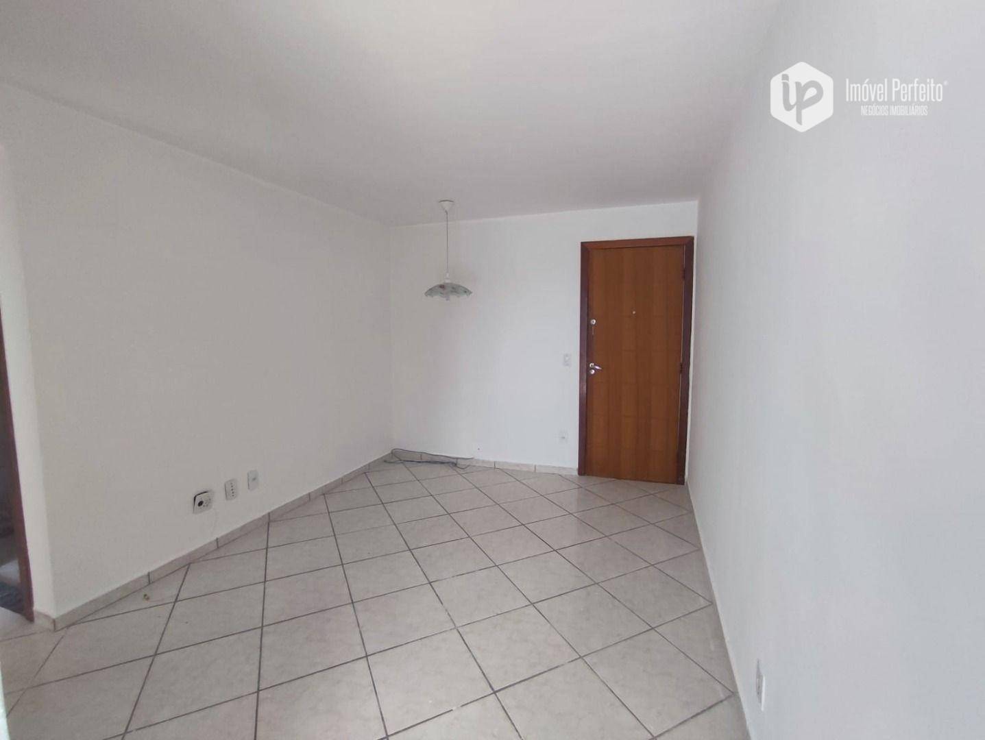 Apartamento para alugar com 2 quartos, 70m² - Foto 3