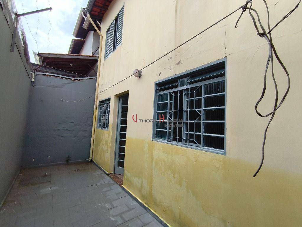 Casa para alugar com 3 quartos, 130m² - Foto 17