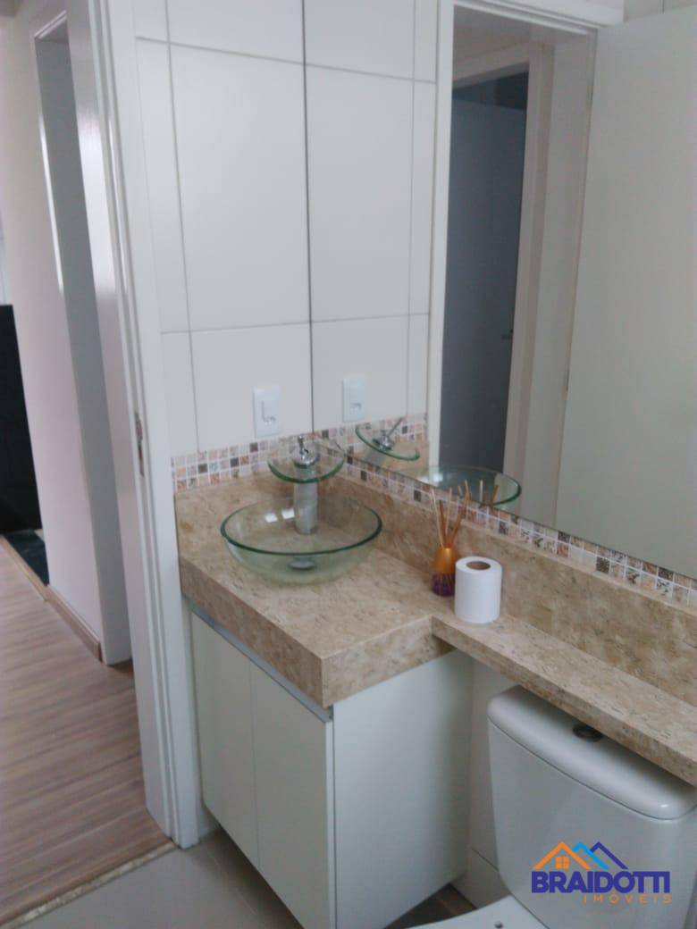 Apartamento à venda com 2 quartos, 45m² - Foto 3