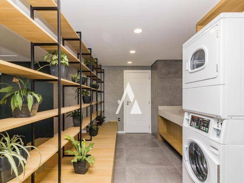 Apartamento à venda com 1 quarto, 44m² - Foto 47