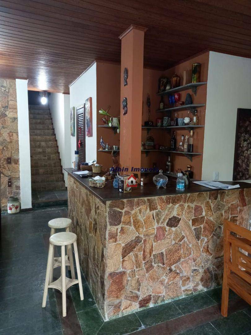 Casa à venda com 4 quartos, 187m² - Foto 4