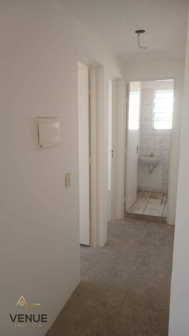 Apartamento à venda com 2 quartos, 40m² - Foto 16