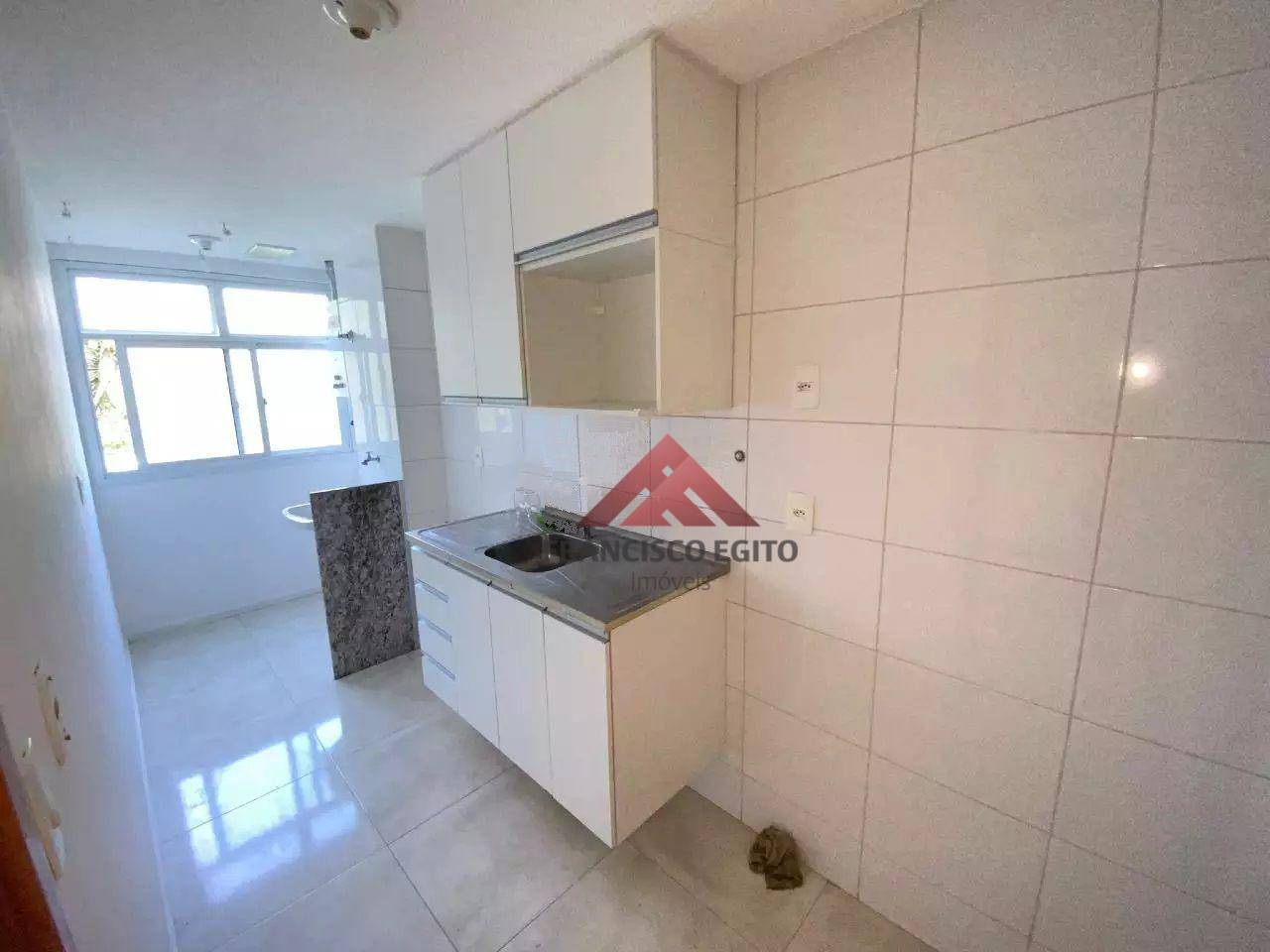 Apartamento à venda com 2 quartos, 60m² - Foto 13